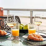 Апартаменты Sunset On The Sea Ii *